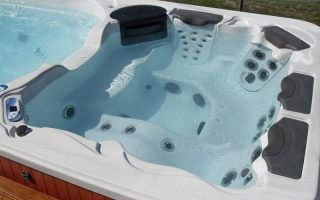 Glamour Pools & Spas gallery image 2